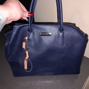 Nautica purse and wallet set.